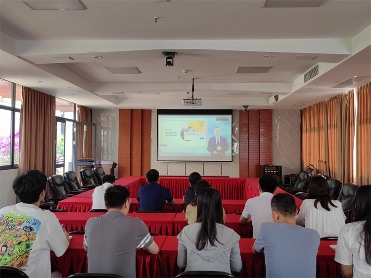 集團(tuán)公司組織開(kāi)展第3期棉麻大講堂 ——大客戶銷(xiāo)售全程溝通技巧（第一期）