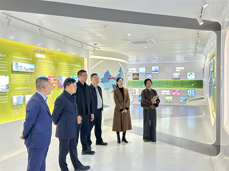 集團公司赴浙江特產(chǎn)集團考察學習交流